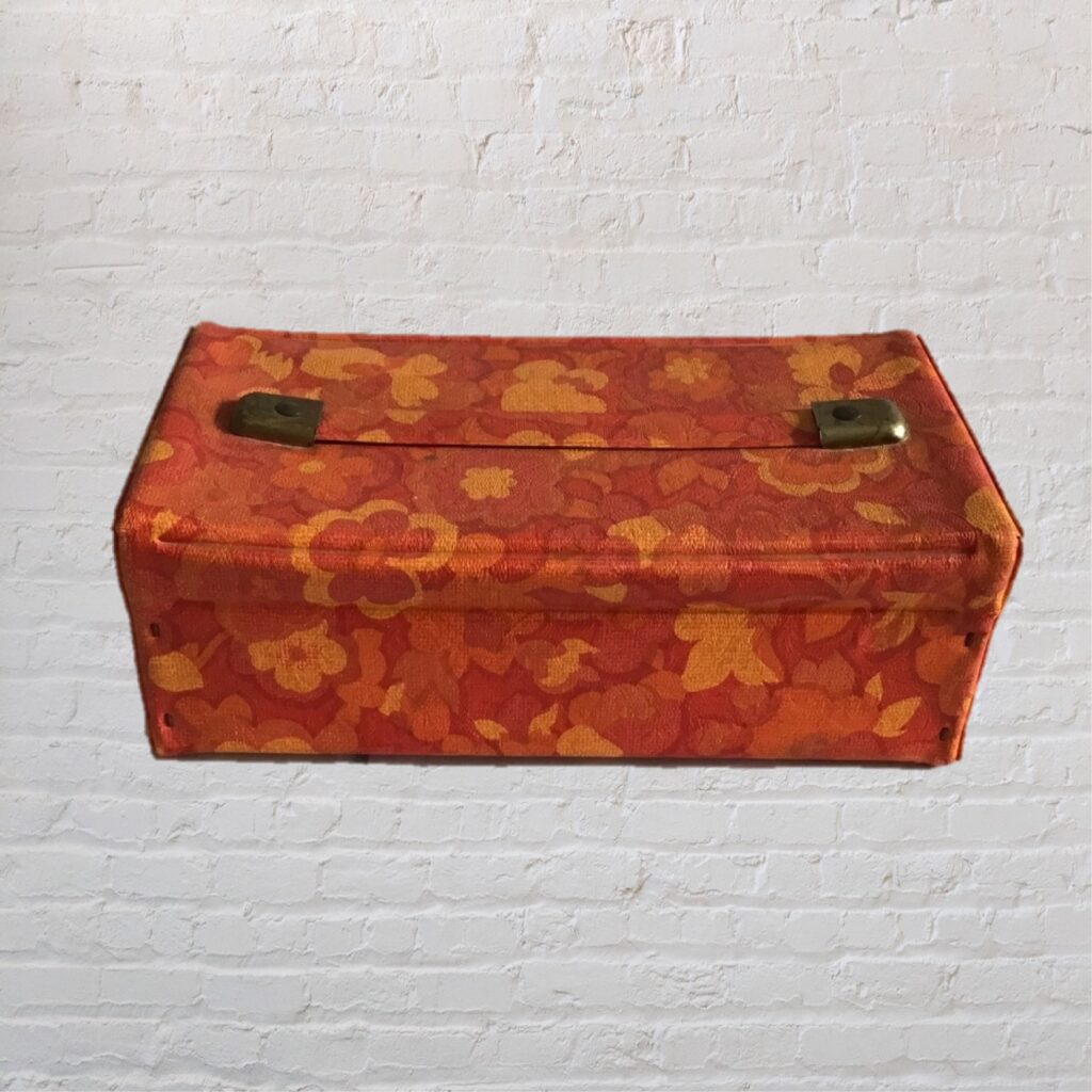 Cute Vintage 70's Flower Power Small handled Case - Image 4