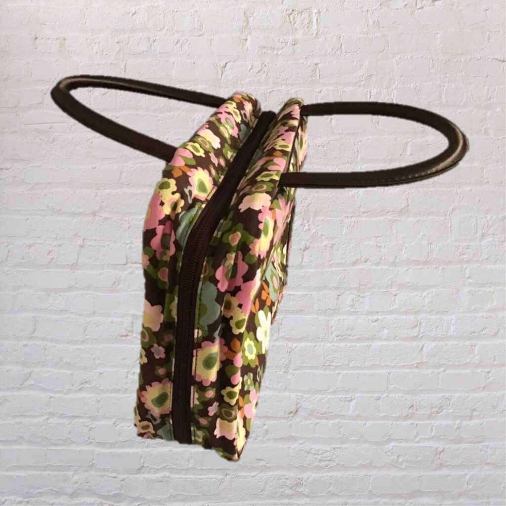 Retro Flower Power Beauty Holdall