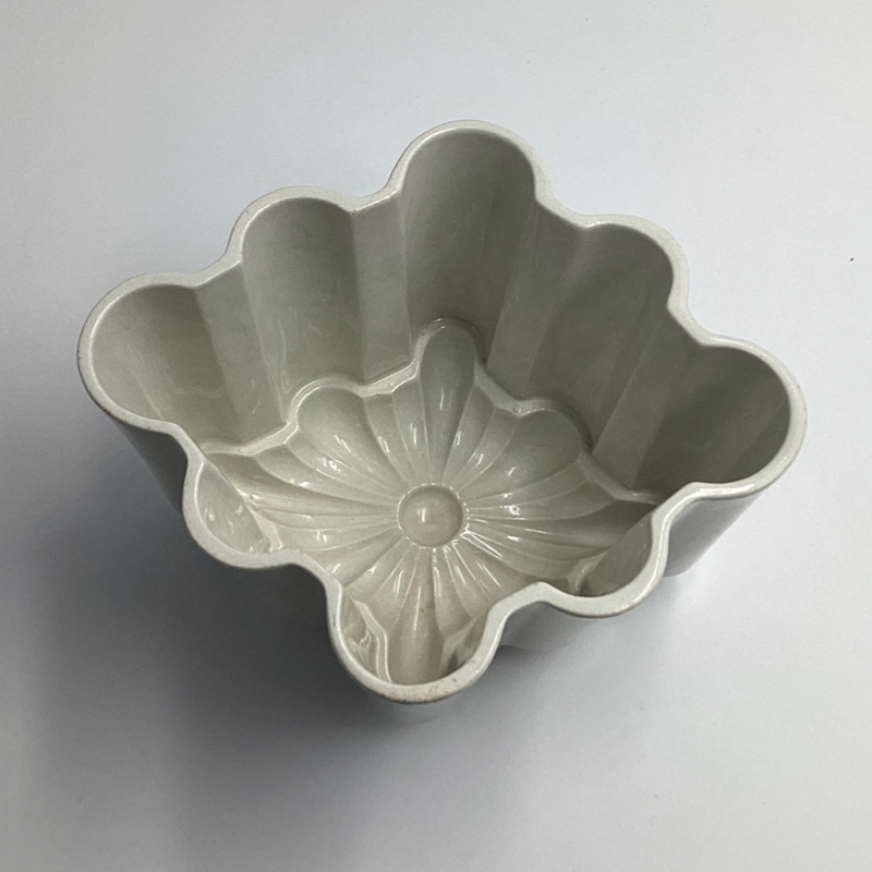 Vintage Shelley Pottery French (Diamond) Jelly Mould – Size No. 2
