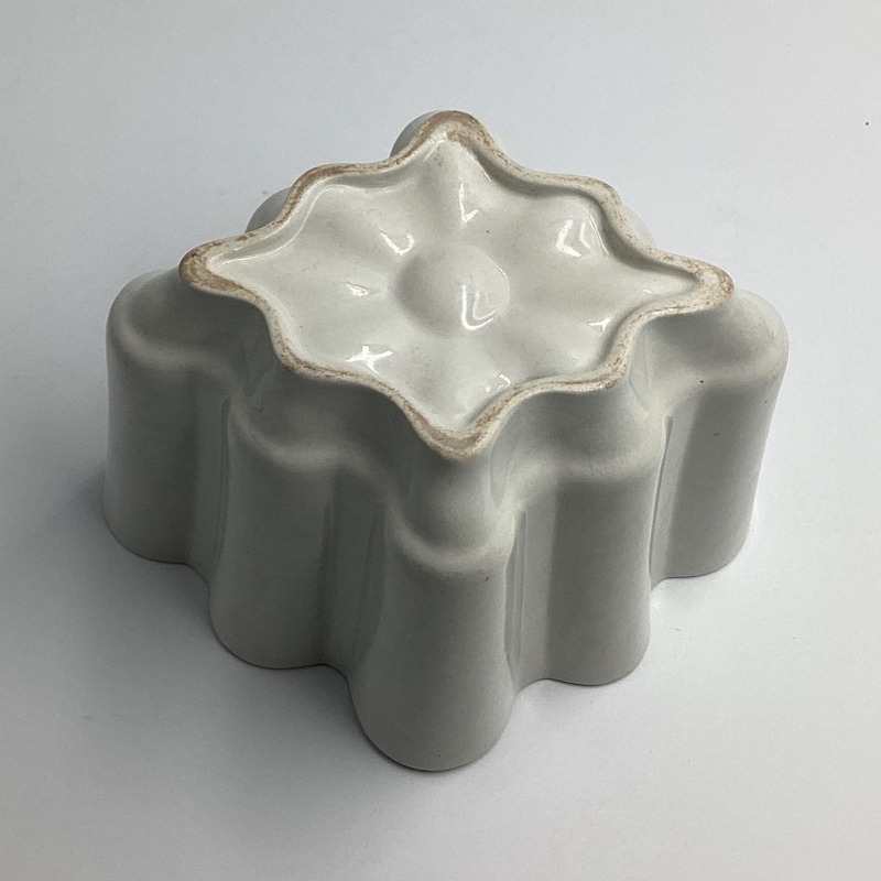 Vintage Shelley Pottery French (Diamond) Jelly Mould – Size No. 2