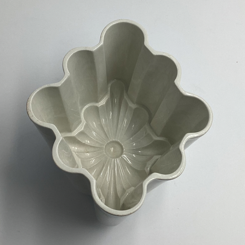 Vintage Shelley Pottery French (Diamond) Jelly Mould – Size No. 2