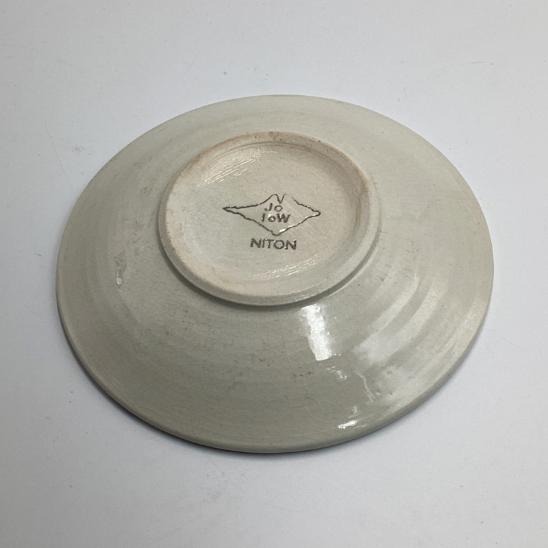 Vintage Isle of Wight Pottery Seahorse Plate by Jo Lester | Sgraffito